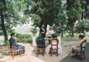 Burgerlijk huwelijk - trouwlocatie buiten - Trouwen in Toscane