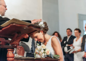 Blessing - kapel bij kasteel - Trouwen in Toscane