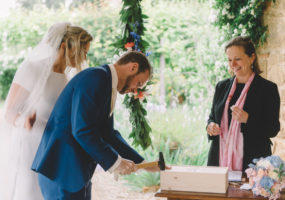 Wijn ritueel Symbolische ceremonie - Trouwen in Toscane
