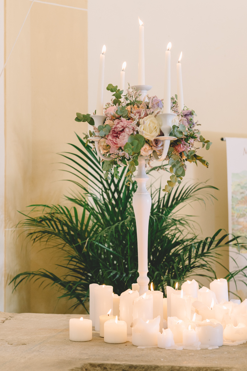 Trouwen in Toscane - bloemen bij ceremonie - funkybird - wedding design