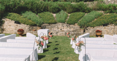 Trouwen in toscane - decoratie bij symbolische ceremonie - funkybird - bloemist in toscane