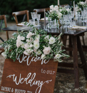 huwelijksdiner op kasteel in Toscane by funkybirdfirenze