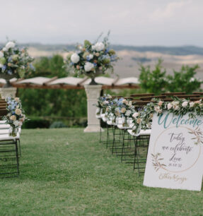 ceremonie op burcht in Toscane by funkybirdfirenze